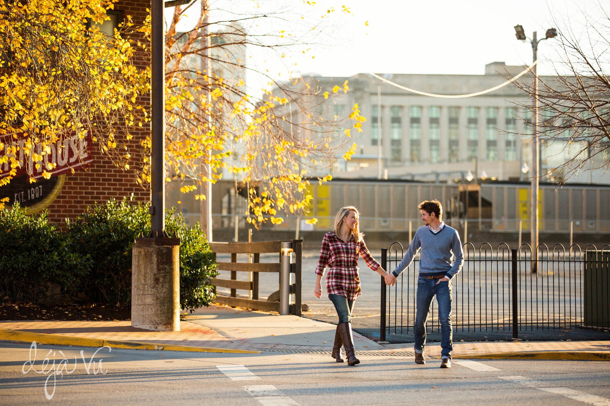 KC Urban Engagement Pictures Ryan and Shannon_0014