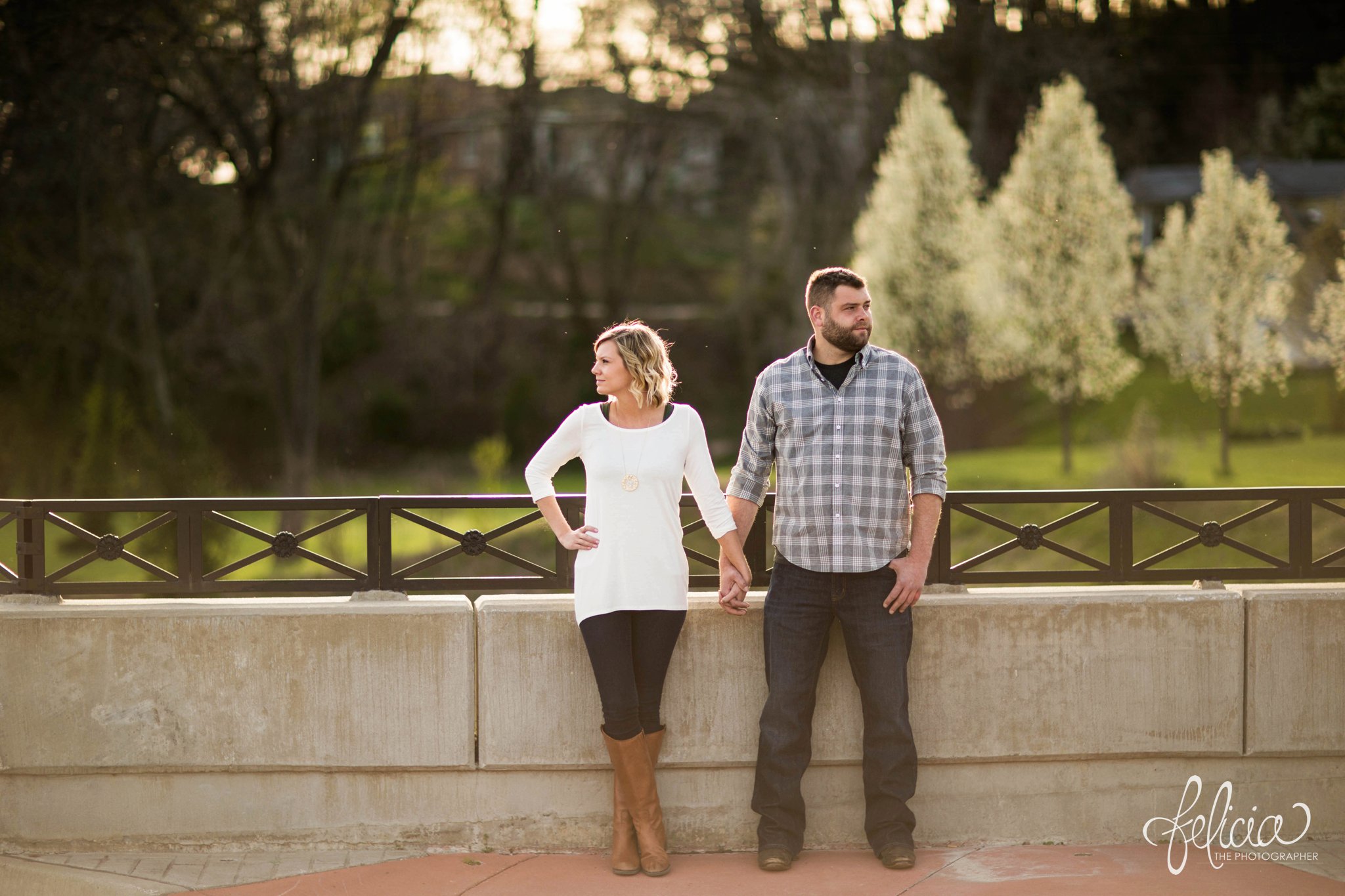 Weston Engagement | looking opposite directions |Kansas City, MO | Images by www.feliciathephotographer.com