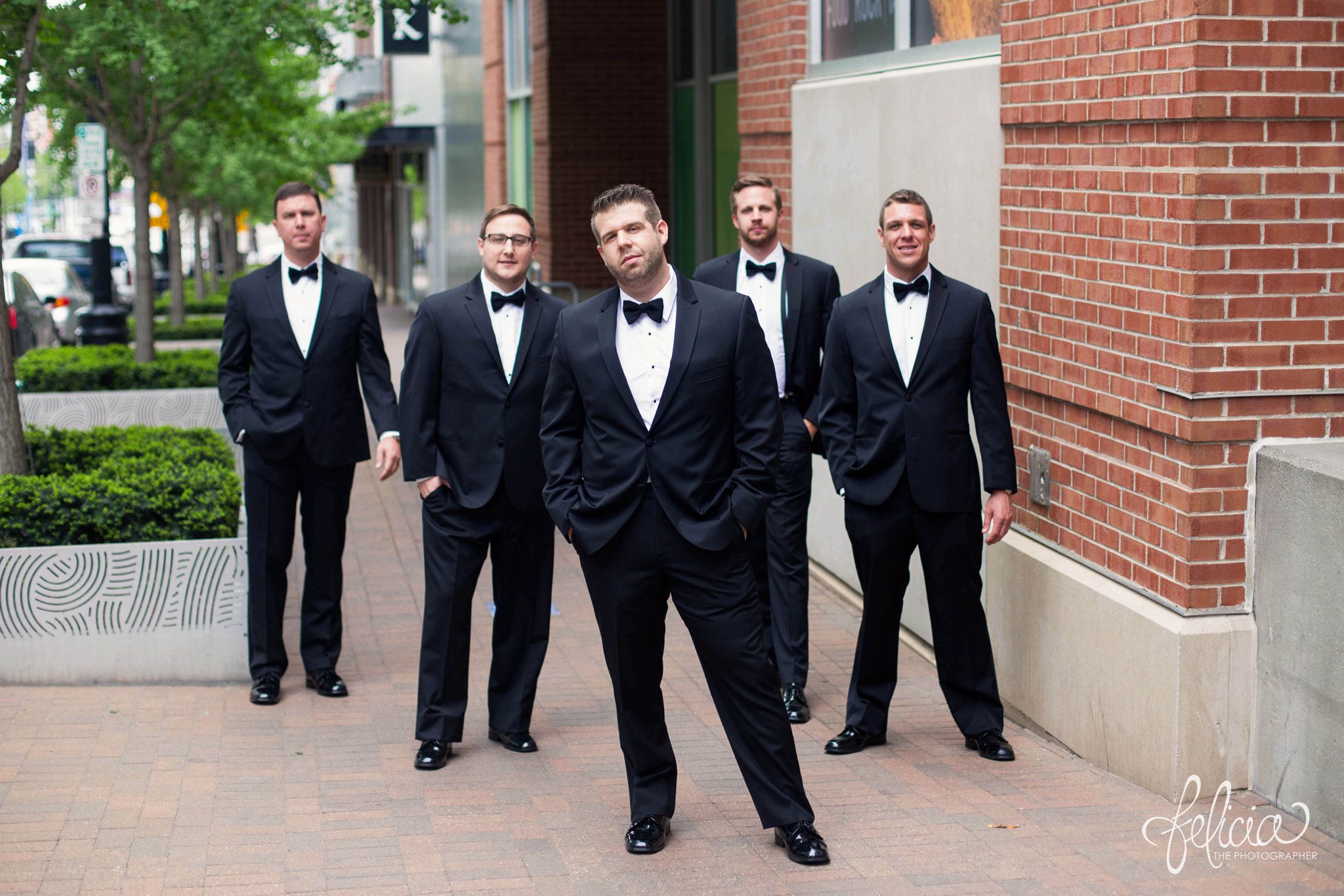 Grace and Holy Trinity Cathedral Wedding Photos | Kansas City | Groomsmen | Images by www.feliciathephotographer.com