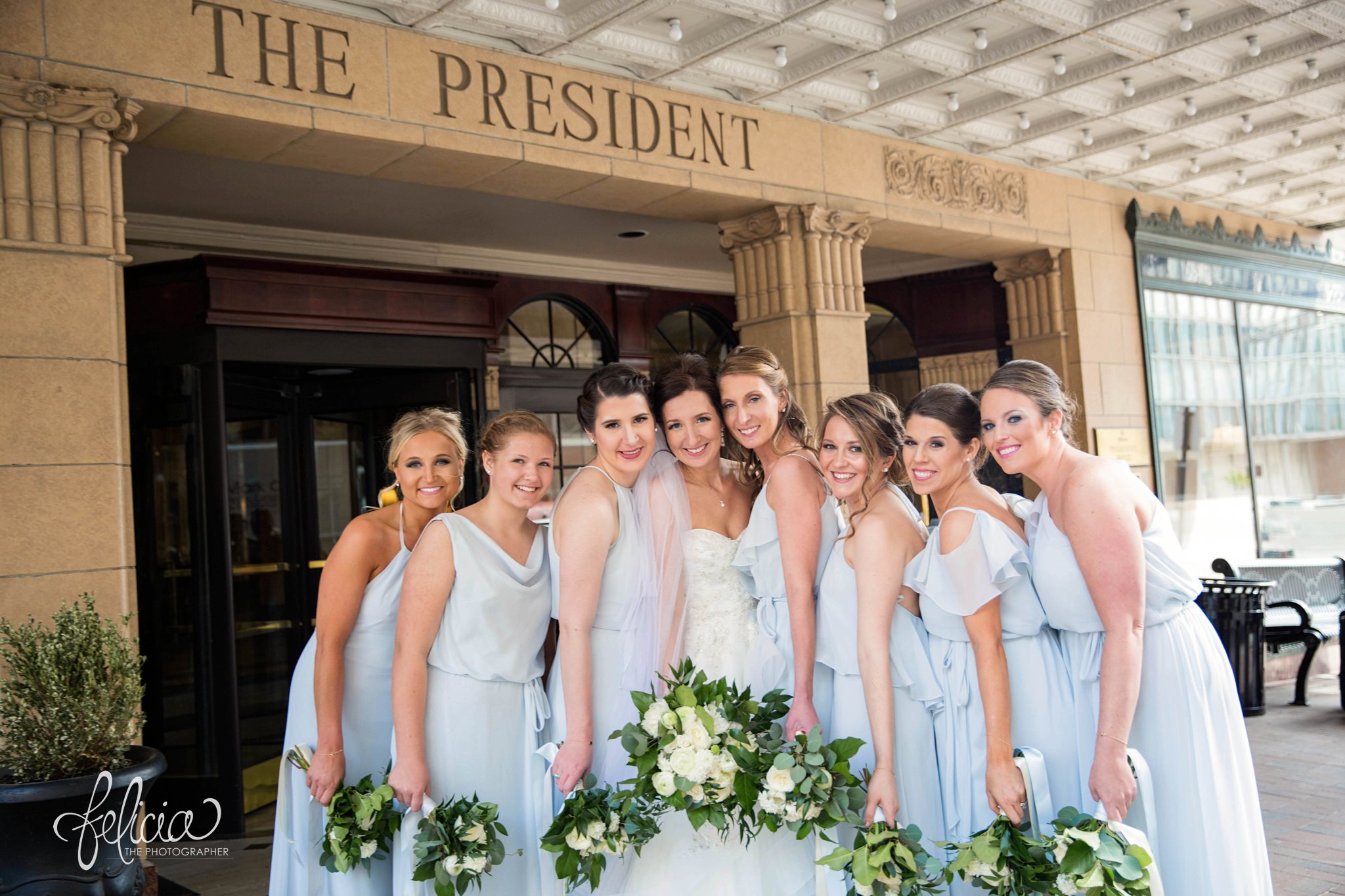 Grace and Holy Trinity Cathedral Wedding Photos | Kansas City | Bridal Party at The President Hotel | Images by www.feliciathephotographer.com