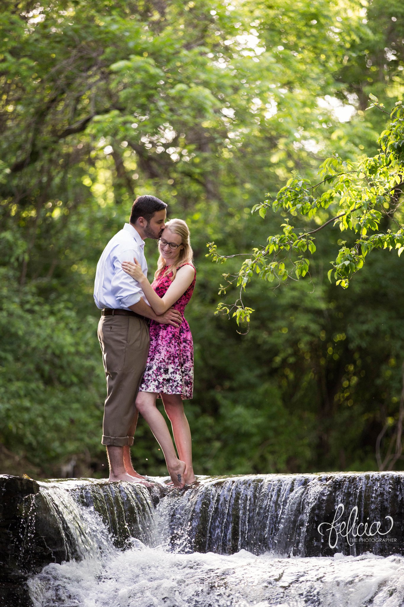 Creek Engagement Photos | Kansas City | Felicia the Photographer 