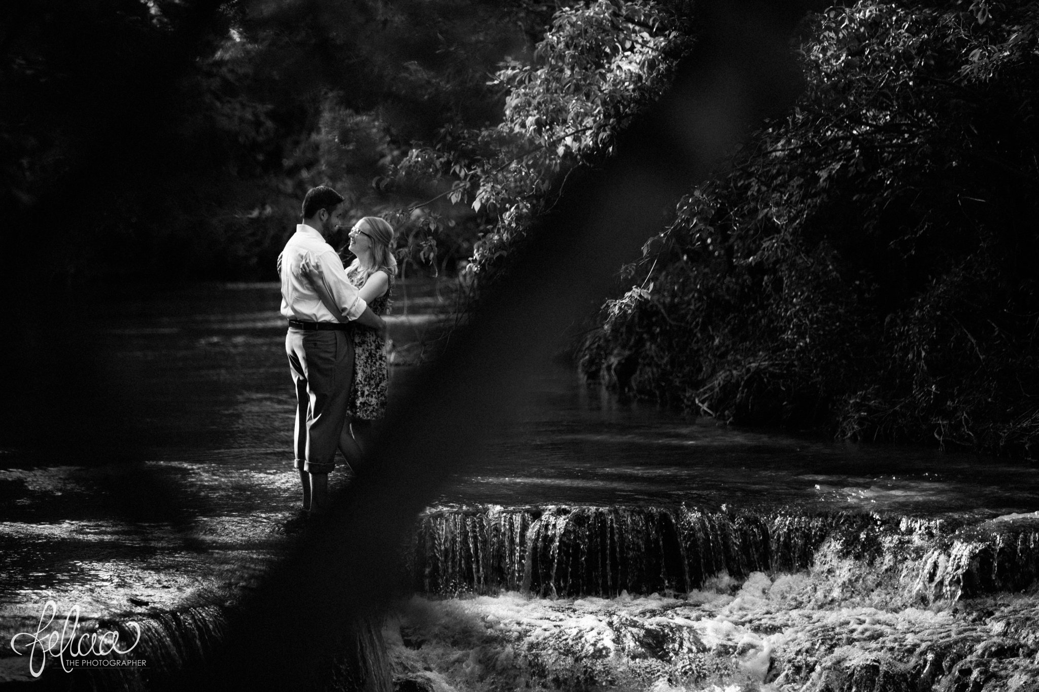 Creek Engagement Photos | Kansas City | Felicia the Photographer 