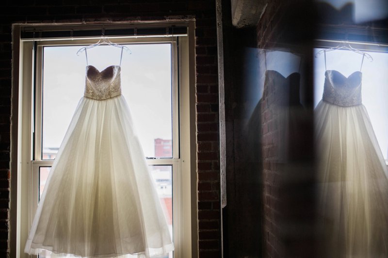 Boulevard Brewery Wedding Photos | Kansas City | Felicia The Photographer | Strapless Tulle Ballgown | A Line | Details