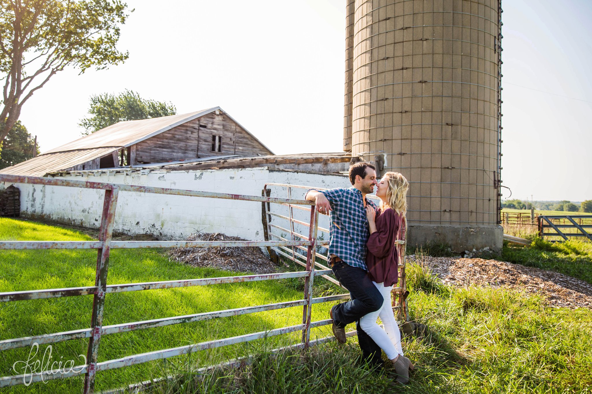 Sunrise Engagement Photos | Felicia The Photographer | Family Farm | Romantic | Leaning On Fence