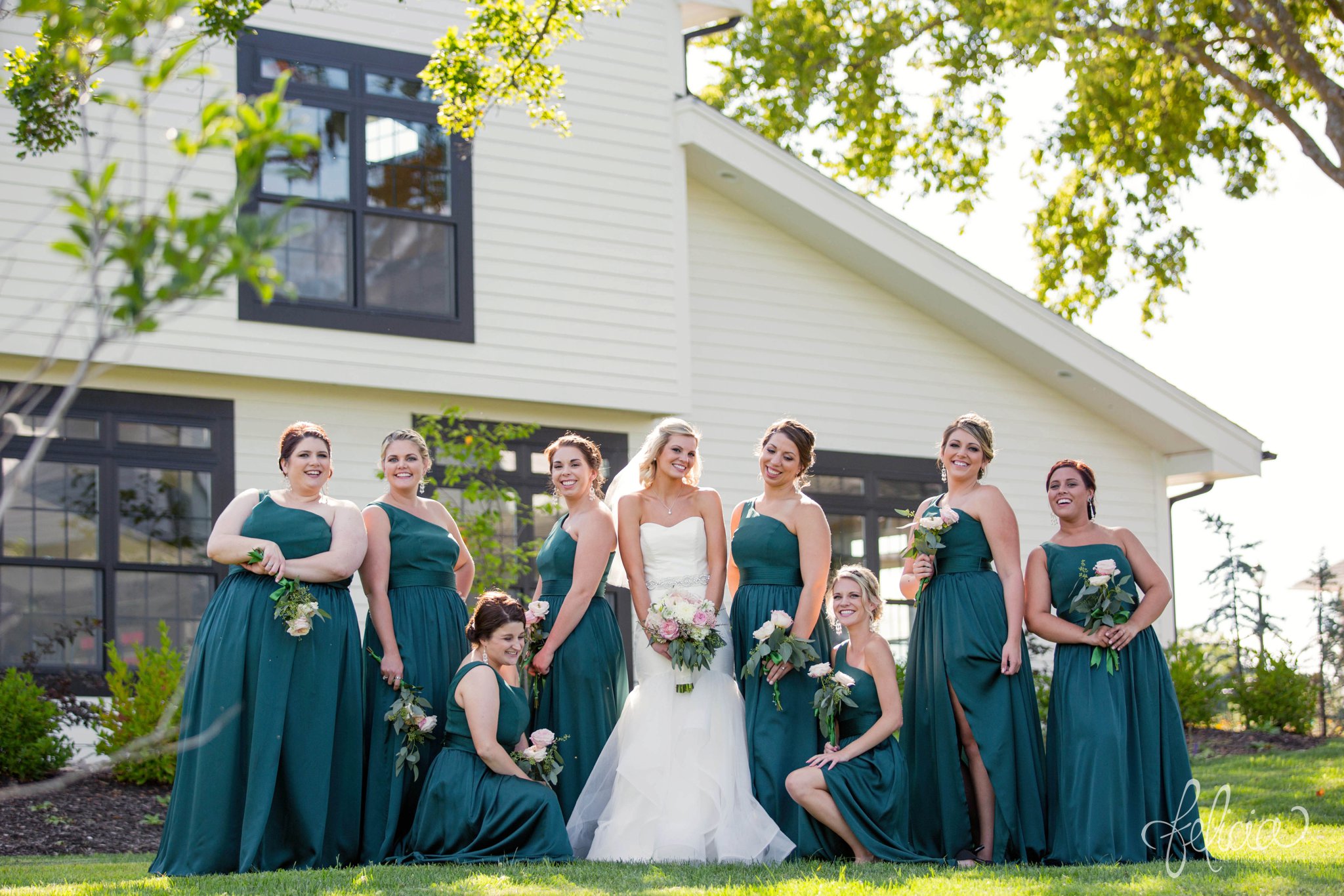 Bridesmaids | Green | Emerald | Long Dresses | White Farmhouse | Victorian House | Eighteen Ninety | Kansas City Wedding Venue | Felicia The Photographer