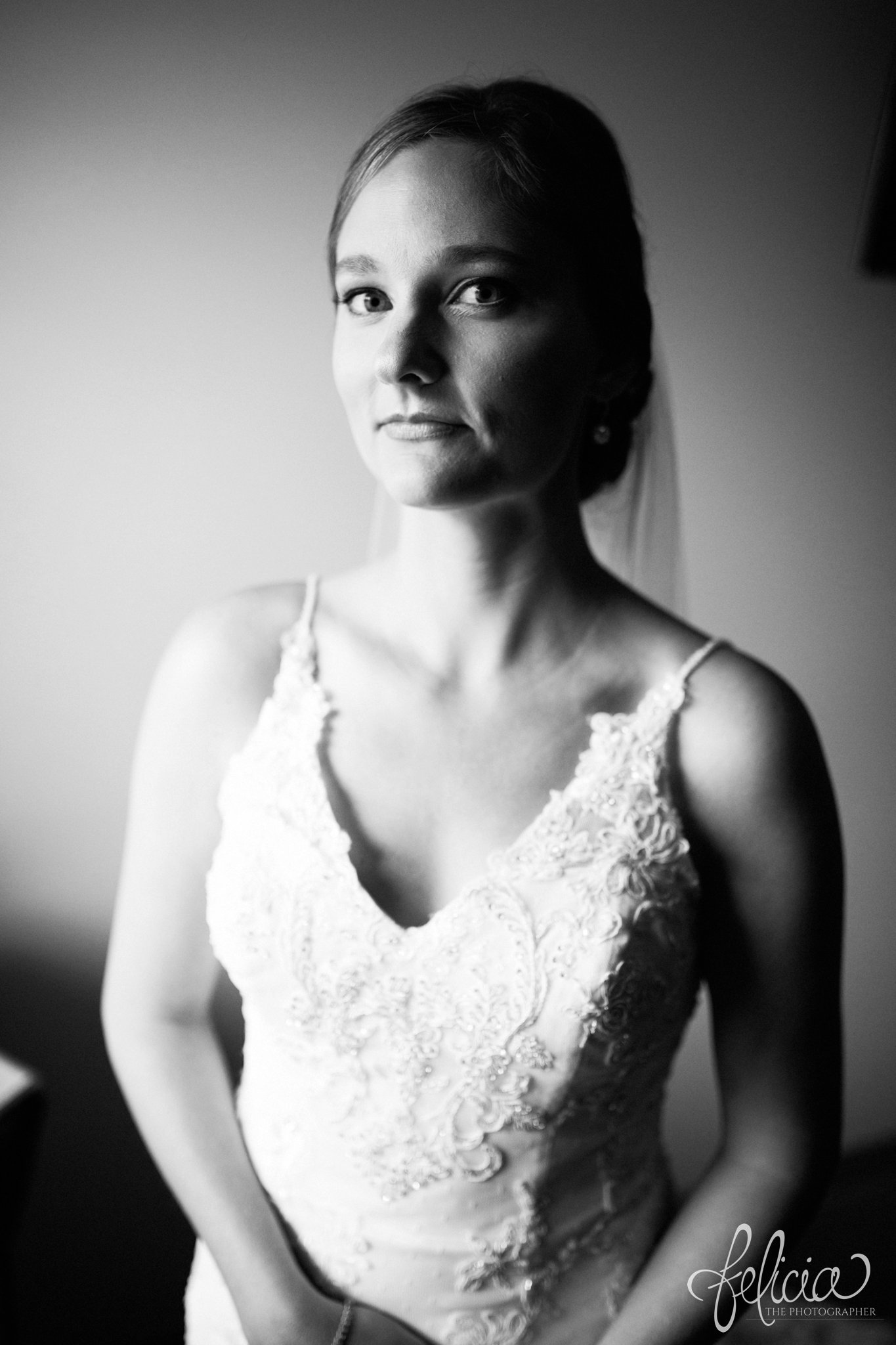 Black and White | Wedding | Wedding Photography | Wedding Photos | Travel Photographer | Images by feliciathephotographer.com | Getting Ready | Wedding Prep | Bride Portrait | V Neck | Wedding Dress | Spaghetti Strap 