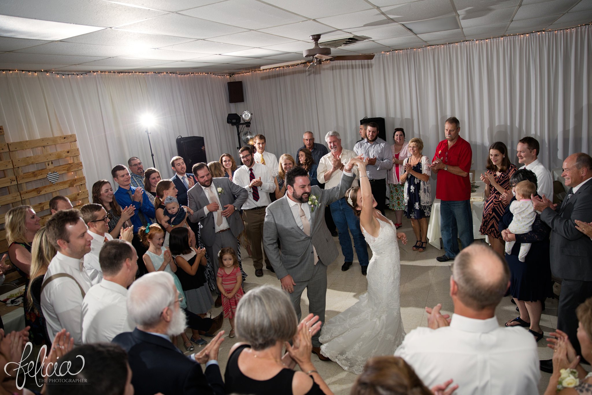 Wedding | Wedding Photography | Wedding Photos | Travel Photographer | Images by feliciathephotographer.com | Kansas | Wedding Reception | Dancing | Party | First Dance 