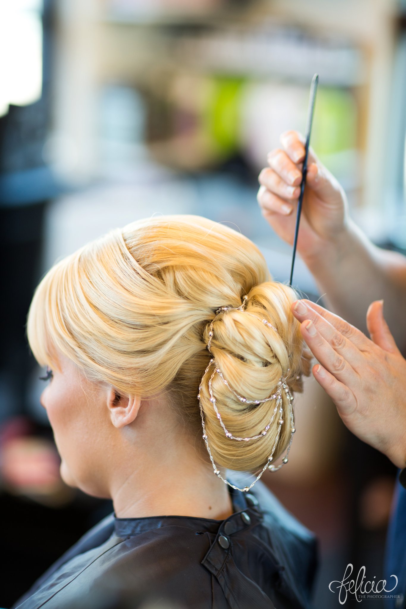 Navy and gold Wedding | Felicia the Photographer | Solera Salon and Spa | Getting Ready | Bride Hair | Unique Updo | Hair Chain | Scalloped