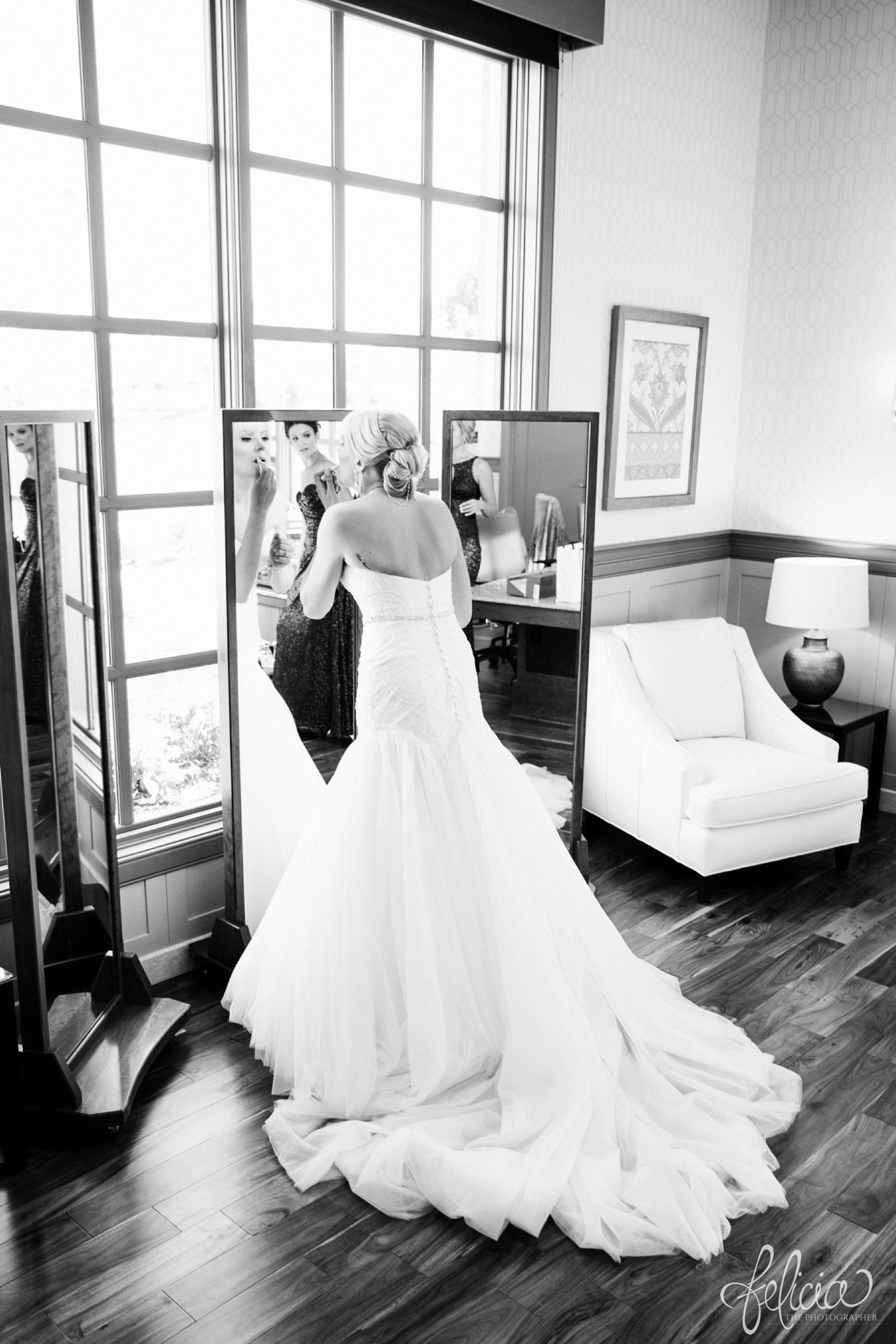 Navy and gold Wedding | Felicia the Photographer | Noahs Event Venue | Getting Ready | Black and White | Classic Glamour | Essense of Australia | Drop Waist