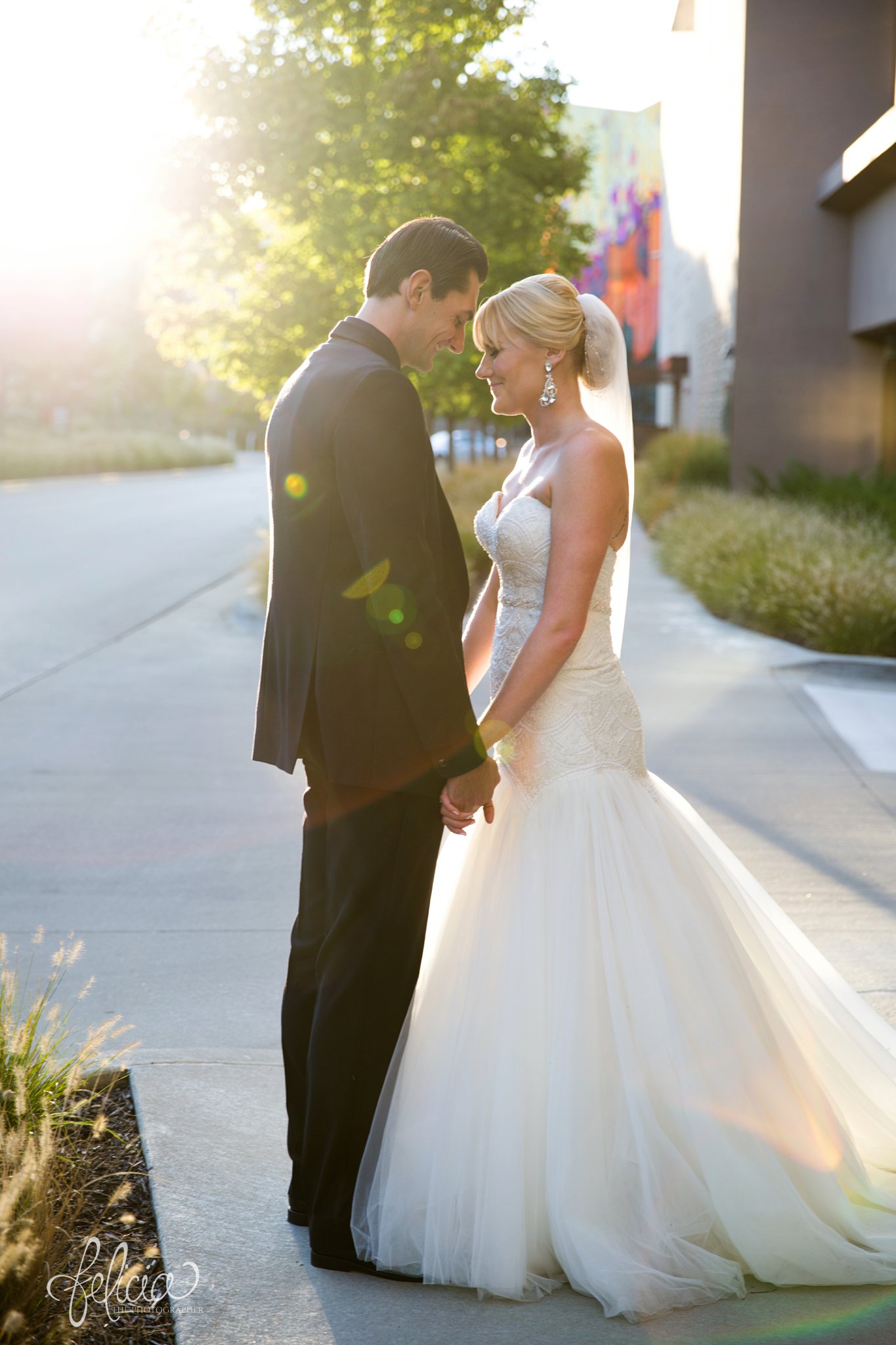 Colorful Wedding Photos | Felicia the Photographer | Essense of Australia | Bride and Groom | Cathedral Veil | Romantic | Classic | Warm | Romantic | Sunset 