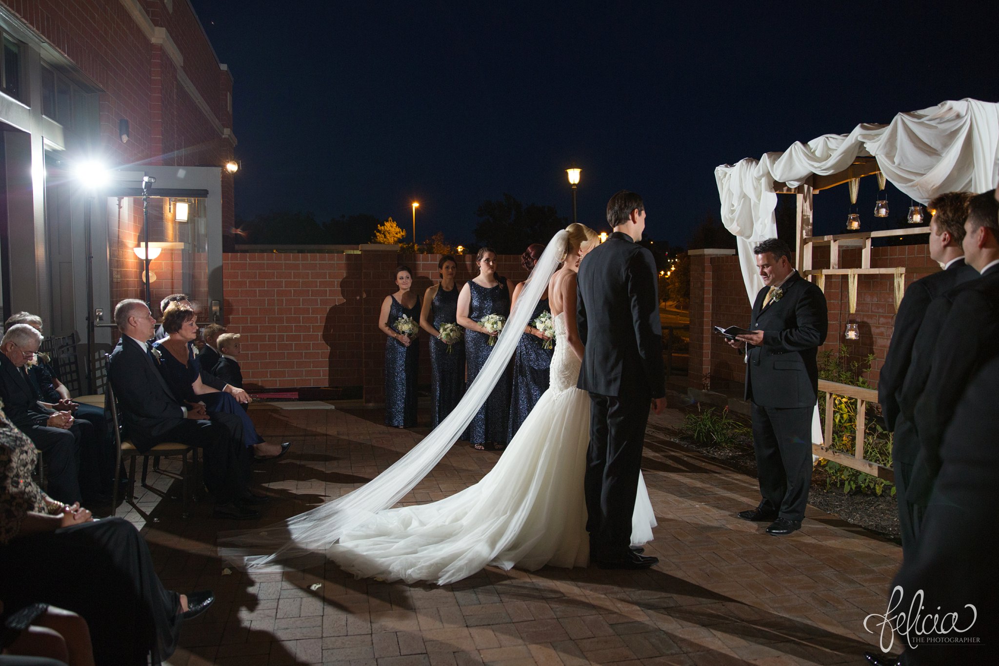 Navy and Gold Wedding Photos | Noahs Event Venue | Night Ceremony