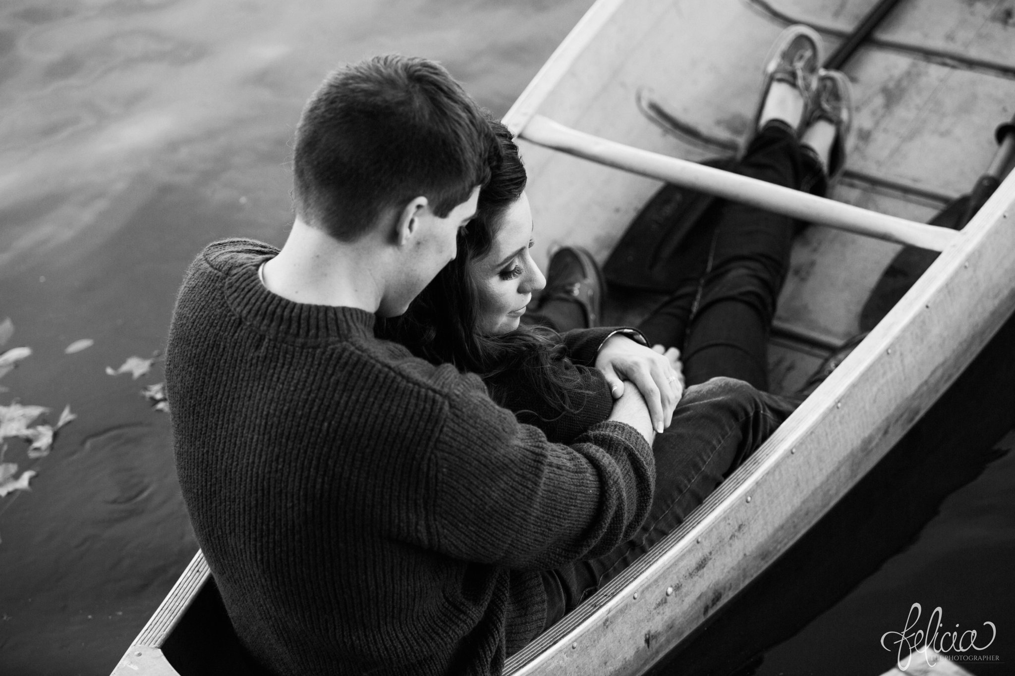 Black and White | Engagement Photos | Engagement Photography | Sunset | Sunset Photography | Felicia the Photographer | Images by feliciathephotographer.com Fall | Autumn | Lake | Canoe | Regal | Elegant | Calm Waters | Cuddling | Unique Perspective 