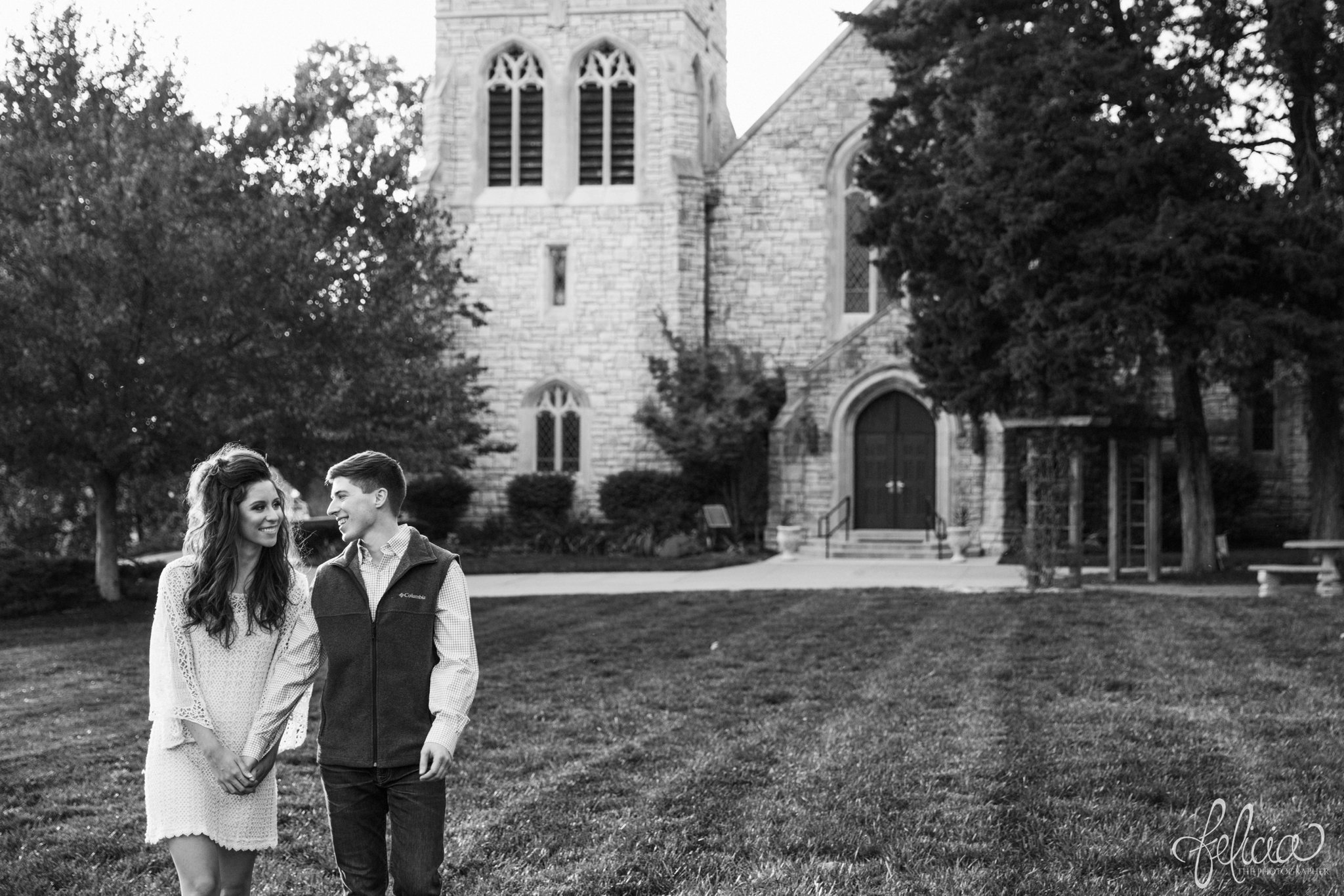 Black and White | Engagement Photos | Engagement Photography | Sunset | Sunset Photography | Felicia the Photographer | Images by feliciathephotographer.com | Fall | Autumn | Lake | Candid | Walking in Field | Smiles 