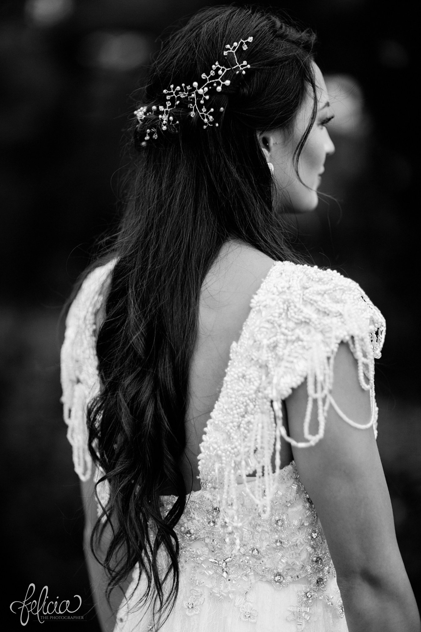 Wedding hair jewelry | Black and White | Kansas City | Felicia The Photographer