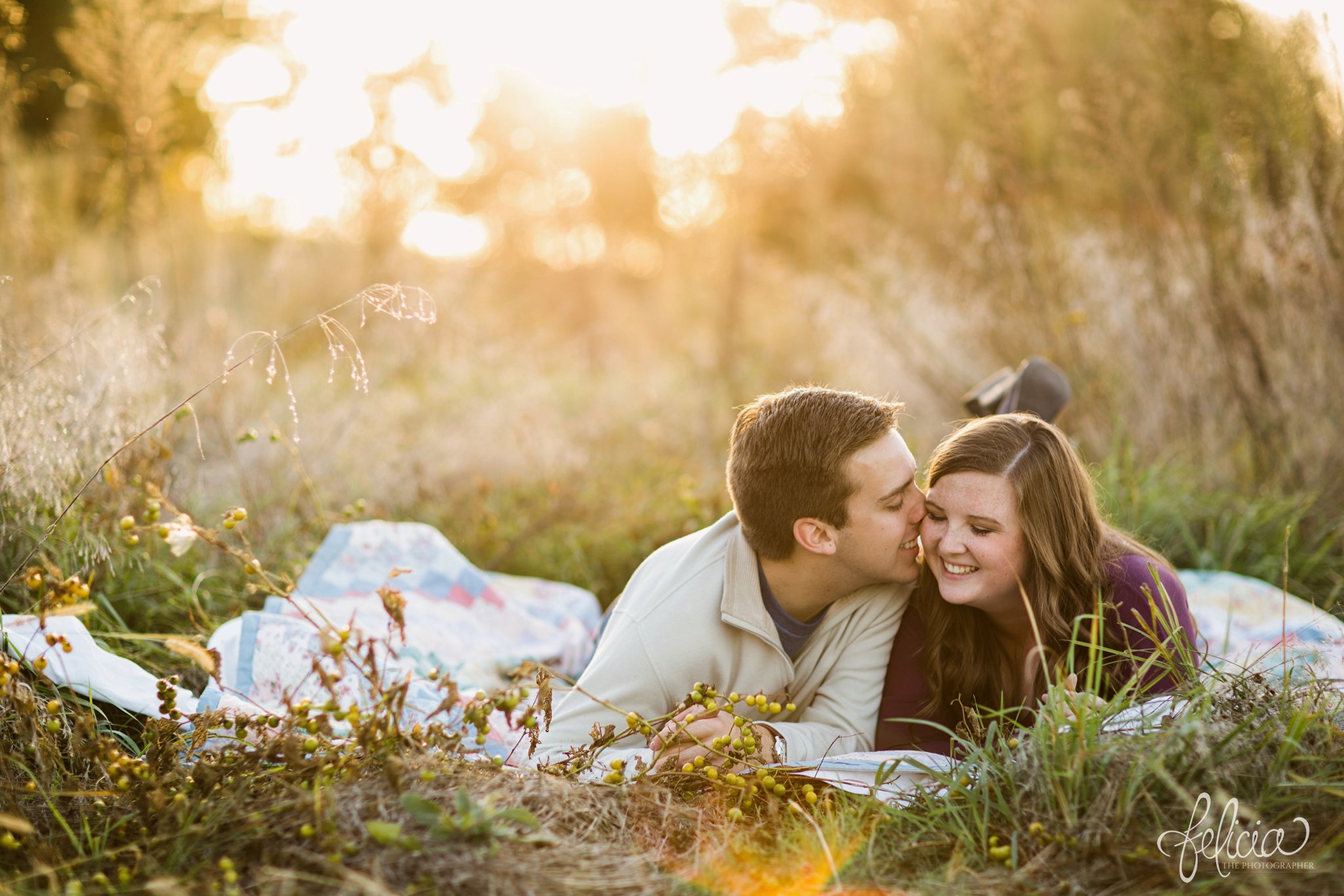 engagement photos | fall engagement photos | engagement photography | Felicia the Photographer | images by feliciathephotographer.com | Sun Flare | Farm | Nature| Golden Hour | Picnic | Reading Letters | Love Note | Candid | Laying in a Field | Kiss on Cheek 