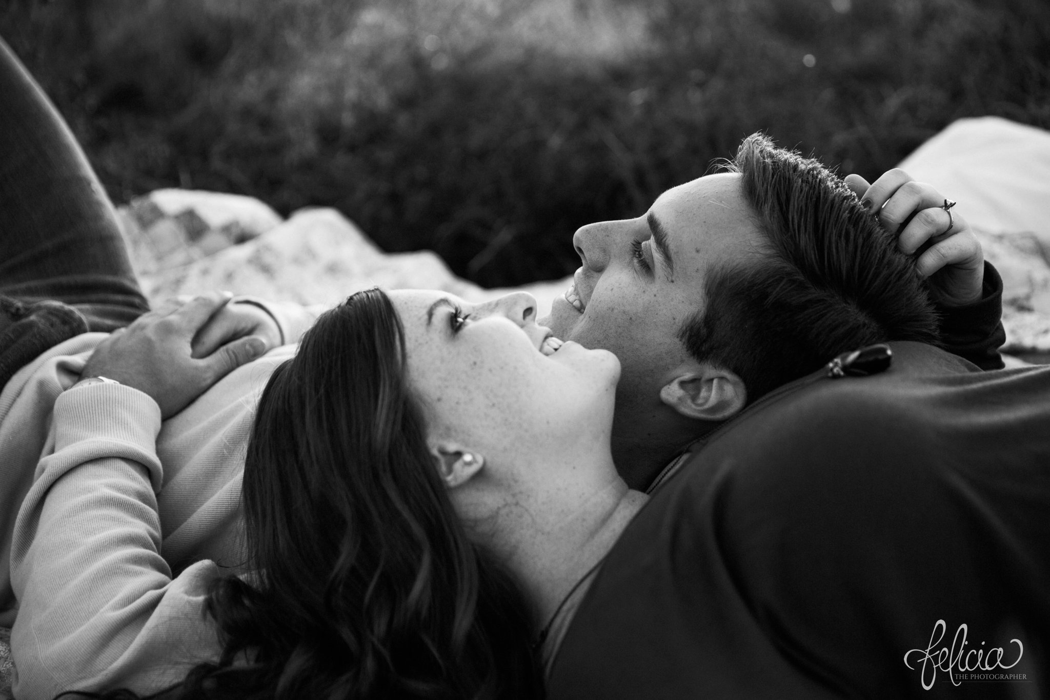 Black and White | engagement photos | fall engagement photos | engagement photography | Felicia the Photographer | images by feliciathephotographer.com | Sun Flare | Farm | Nature| Golden Hour | Picnic | Candid | Laying in a Field | Cuddling | Heads Together 