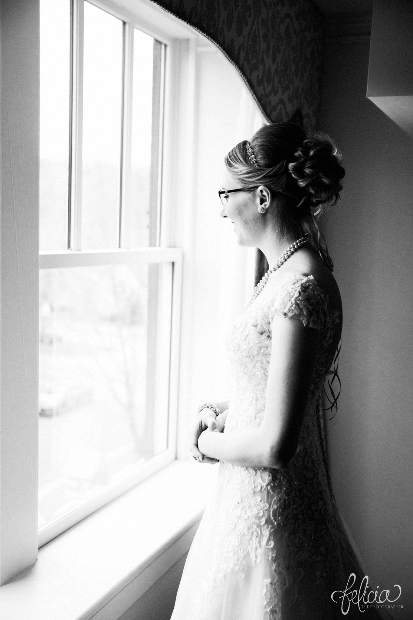 black and white | wedding | wedding photos | wedding photography | black and gold | Winter Wedding | Gatsby Wedding | The Elms | images by feliciathephotographer.com | Excelsior Springs | wedding prep | getting ready pictures | candid | Maggie Sottero | lace wedding dress | pearl accessories | pearl necklace | bride solo shot 