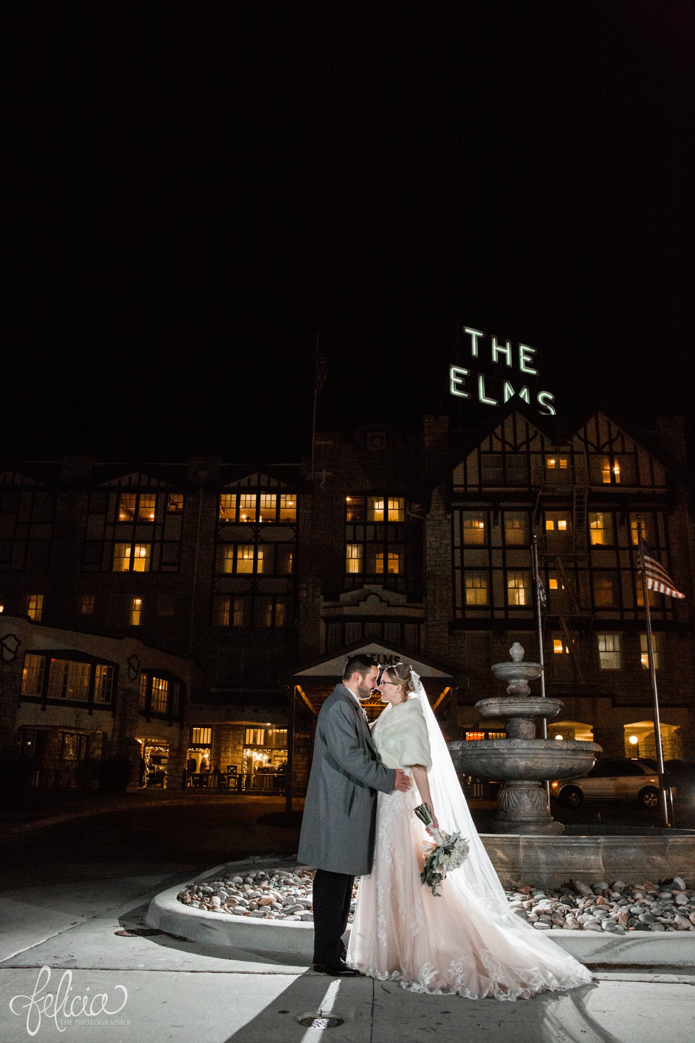 wedding | wedding photos | wedding photography | black and gold | Winter Wedding | Gatsby Wedding | The Elms | images by feliciathephotographer.com | Excelsior Springs | historic venue | bride and groom portrait | bride wedding coat | white fur | outdoor photos 