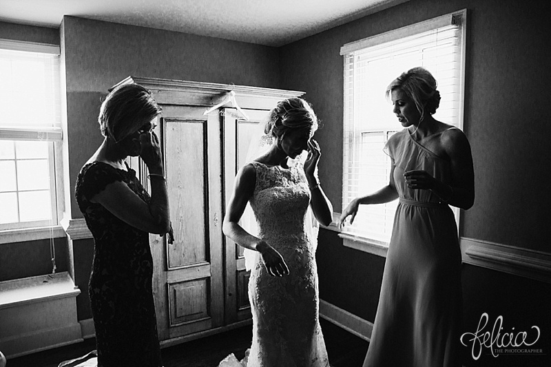 images by feliciathephotographer.com | mildale farm | destination wedding photographer | kansas | country | black and white | getting ready | details | beading | putting on the dress | justin alexander | gown gallery 