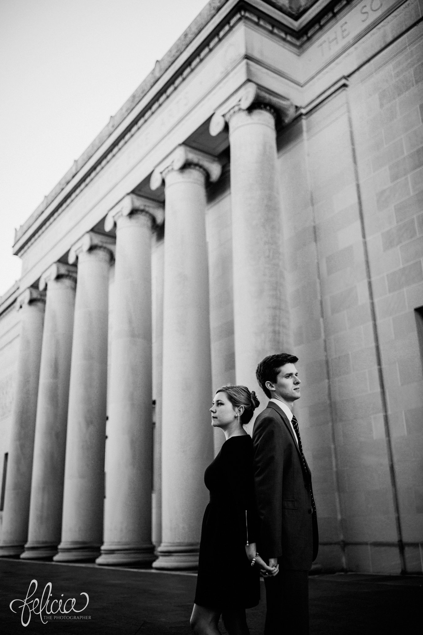images by feliciathephotographer.com | wedding photographer | kansas city missouri | engagement | black and white | contrast | true love | classy | elegant | nelson atkins | 