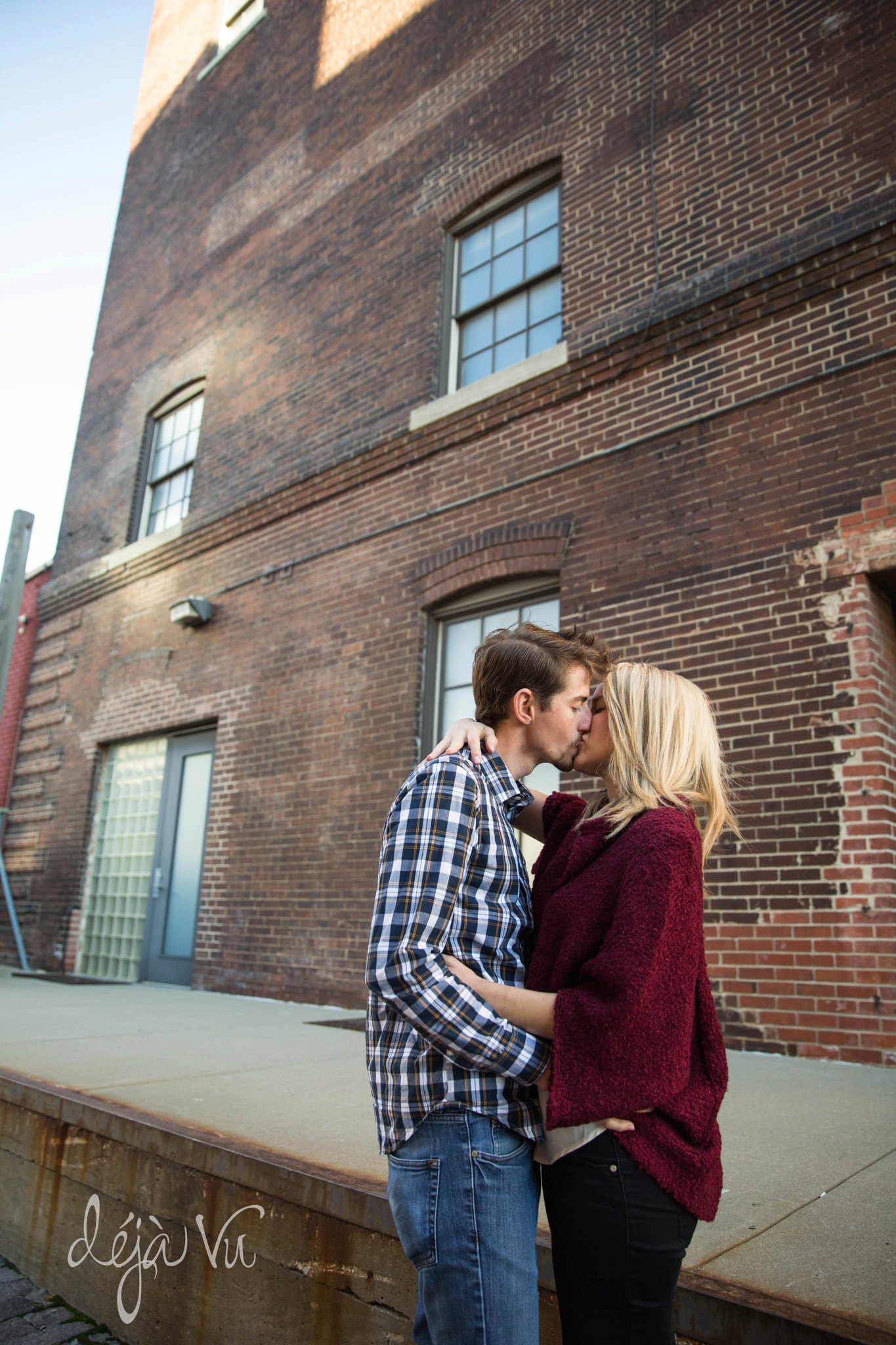 KC Urban Engagement Pictures Ryan and Shannon_0005