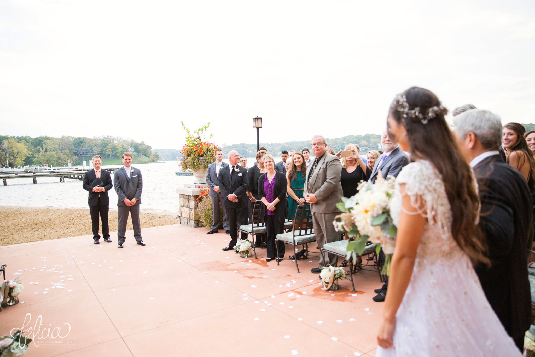 Lake Quivira | Outdoor Ceremony | Kansas City | Felicia The Photographer